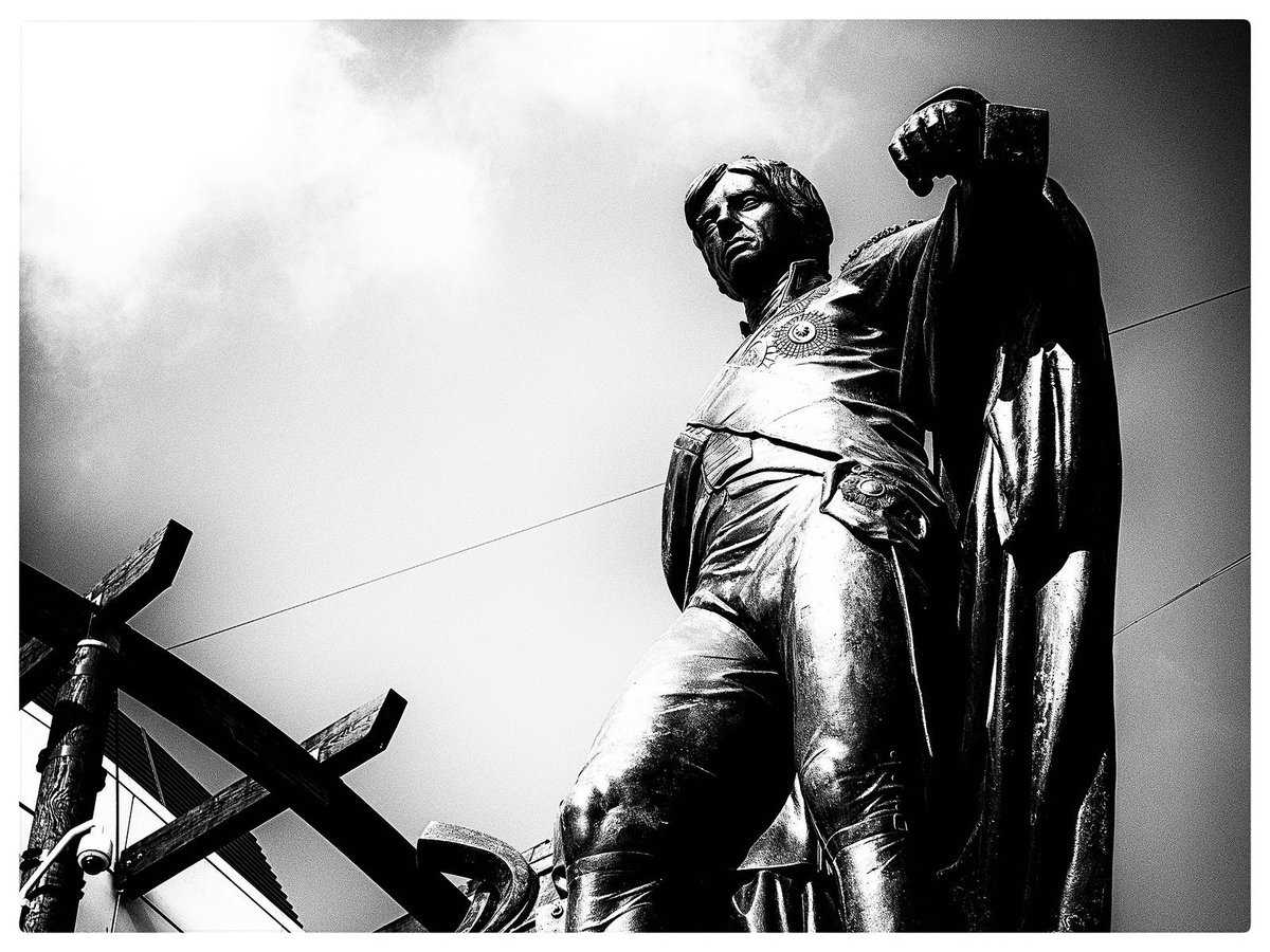Statue+of+Horatio+Nelson+at+the+Bullring